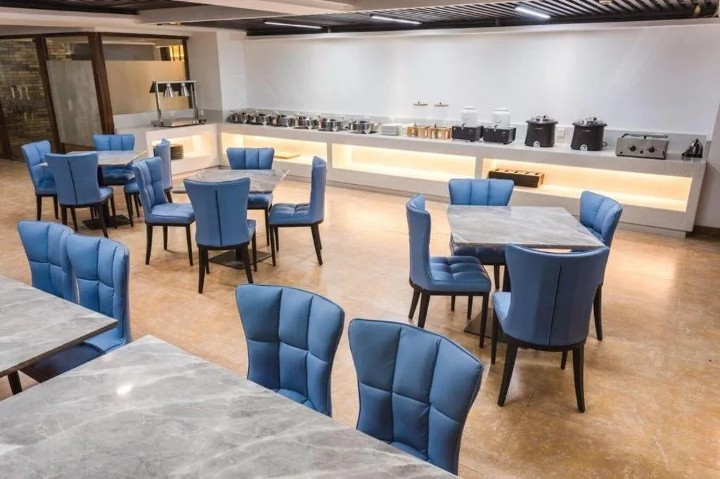 Borrman Hotel Yunfu Xinxing County Bus Station