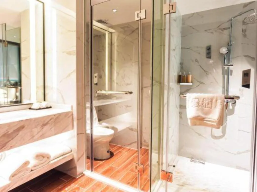 Borrman Hotel Yunfu Xinxing County Bus Station