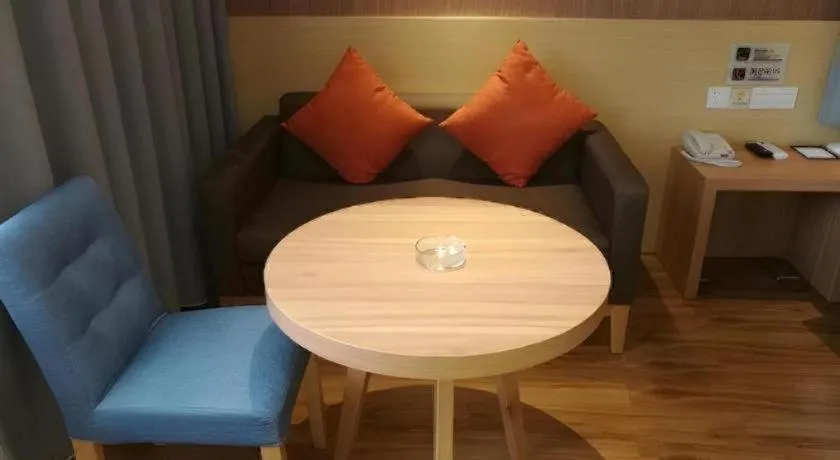 JTOUR Inn Yulin Bobai County Government Cultural Pedestrian Street