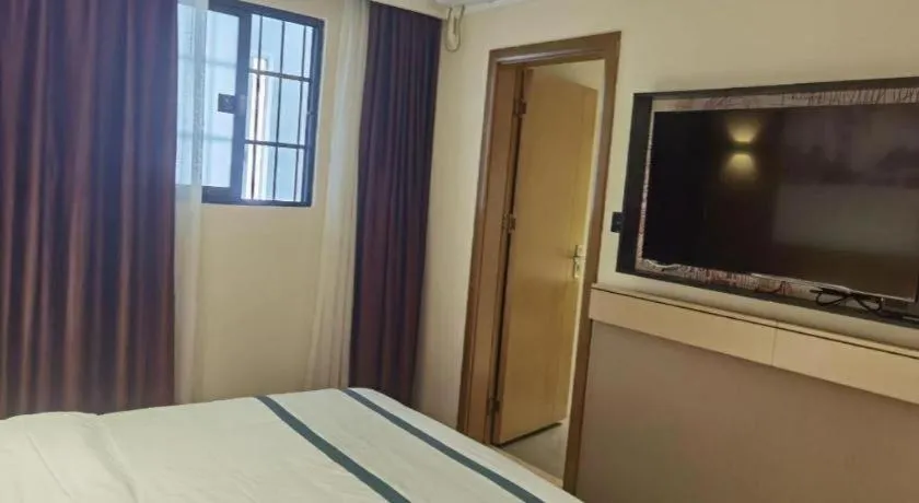 Bed in City Comfort Inn Foshan Shunde Daliang Qinghui Garden Food City