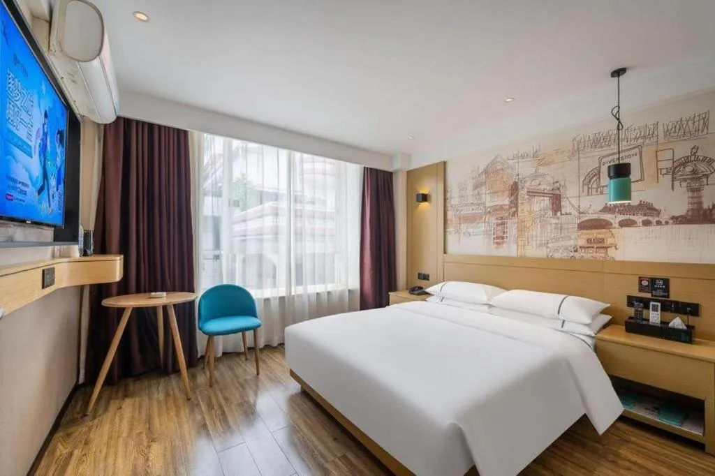 Bed in City Comfort Inn Foshan Shunde Daliang Qinghui Garden Food City