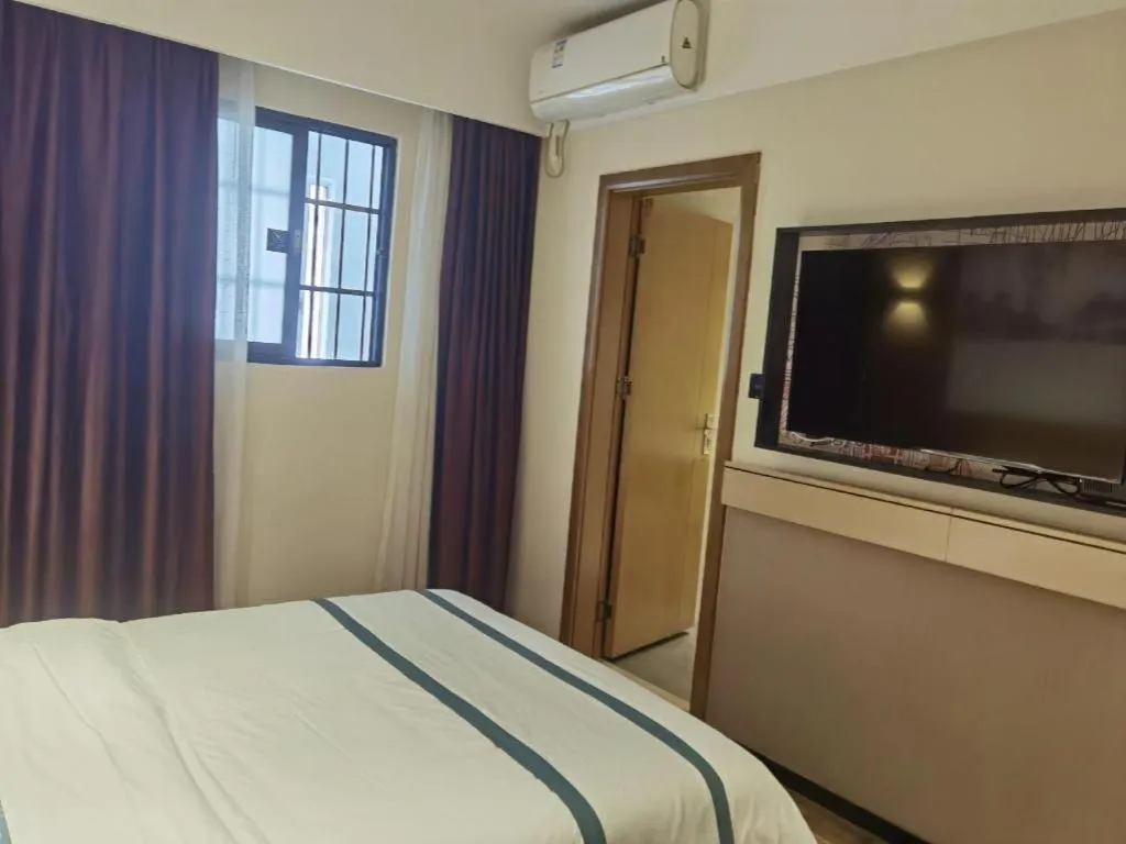 Bed in City Comfort Inn Foshan Shunde Daliang Qinghui Garden Food City