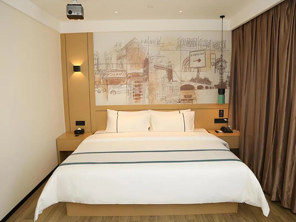 Bed in City Comfort Inn Maoming Binhai New Area Diancheng