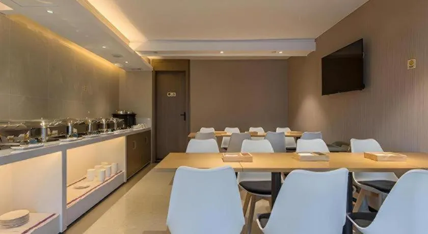 JTOUR Inn Nanning East Railway Station