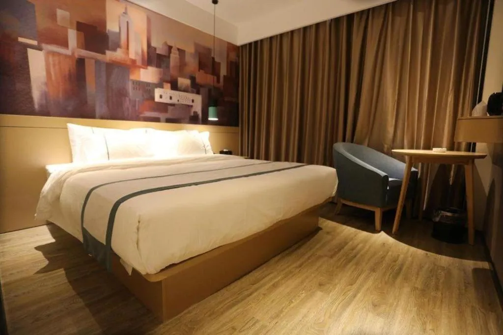 Bed in City Comfort Inn Dalian Changxin Dao Santang Commercial Street
