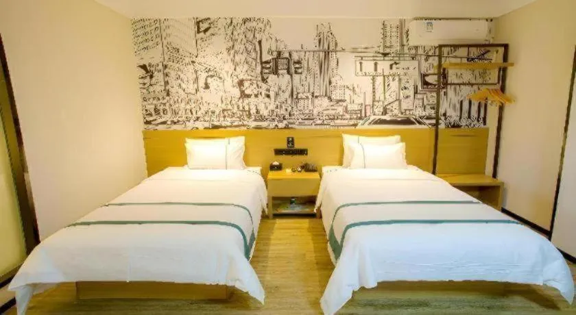 Bed in City Comfort Inn Chenzhou Rucheng