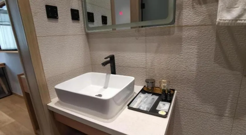 Green Tree Inn Express Huainan Xiejiaji District Orient Guangji Hospital