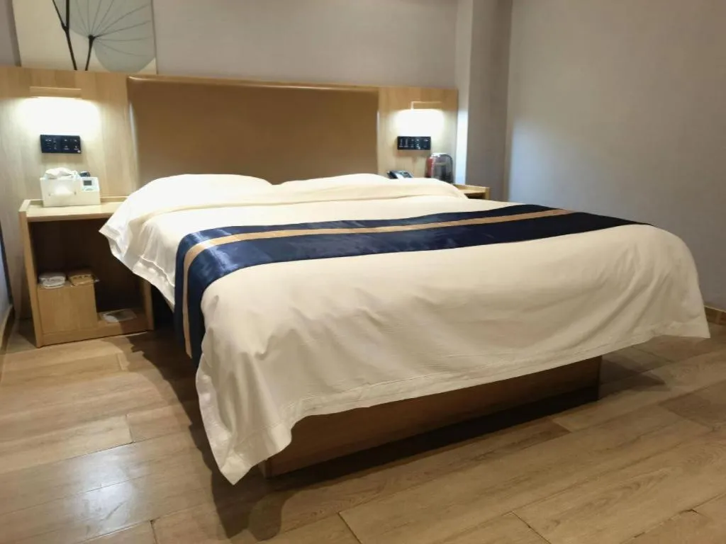 Bed in Green Tree Inn Express Huainan Xiejiaji District Orient Guangji Hospital