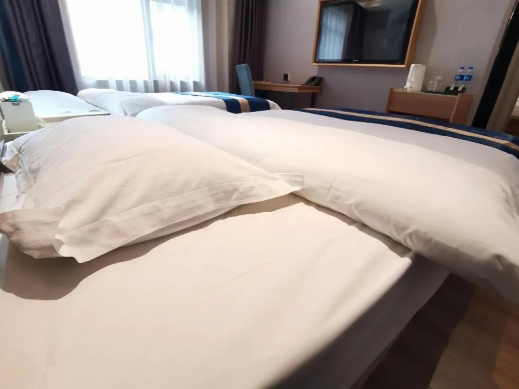 Bed in Green Tree Inn Express Huainan Xiejiaji District Orient Guangji Hospital