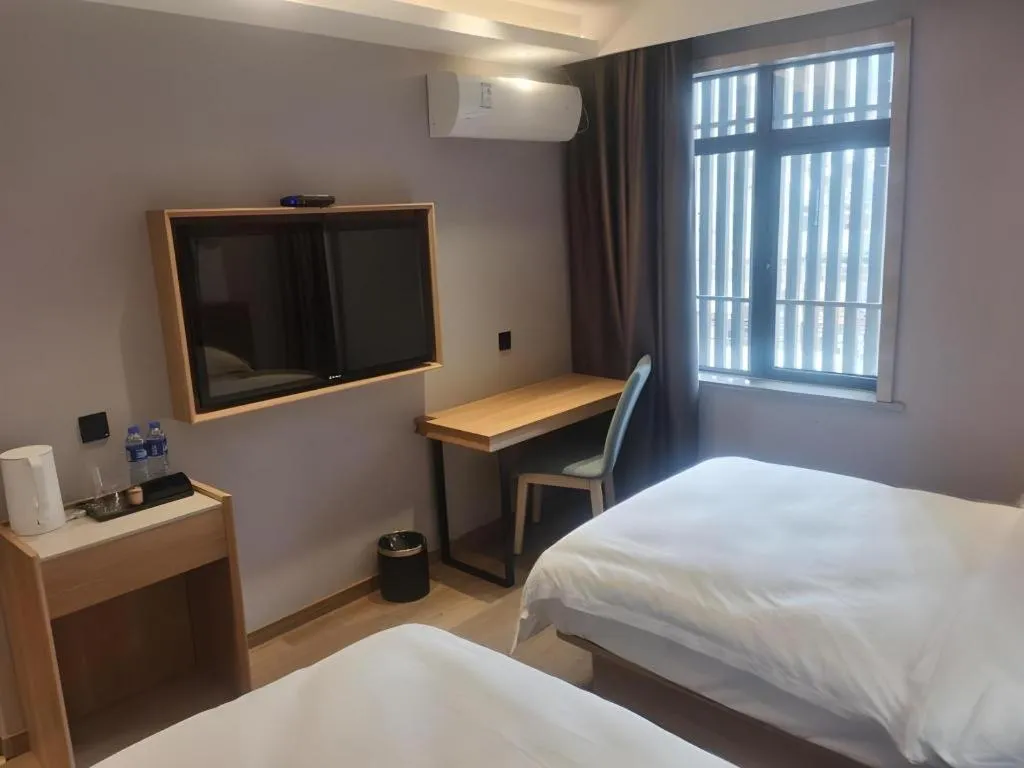 Bed in Green Tree Inn Express Huainan Xiejiaji District Orient Guangji Hospital