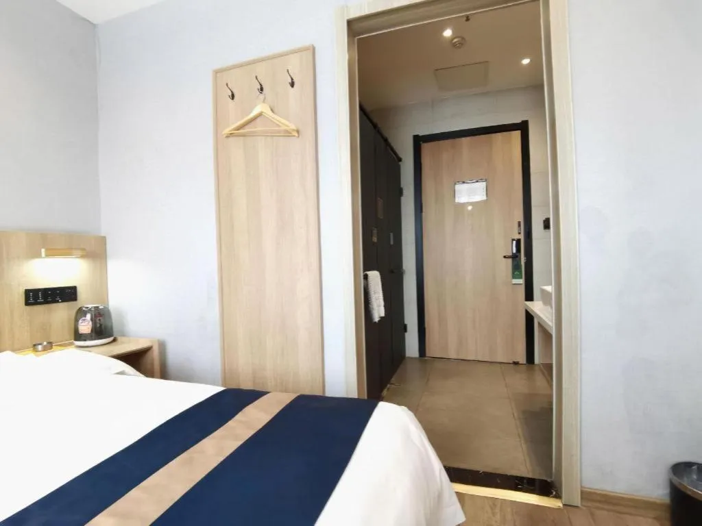 Bed in Green Tree Inn Express Huainan Xiejiaji District Orient Guangji Hospital