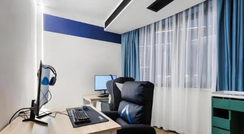 GEM Hotel Changzhou Xuejia'aoyuan North High-Speed Railway Station