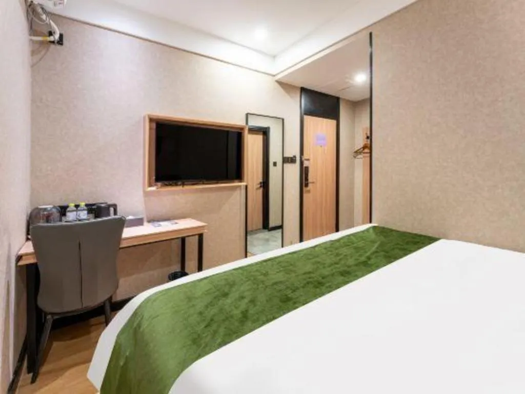 Bed in Shell Hotel Shandong Jinan Daming Lake