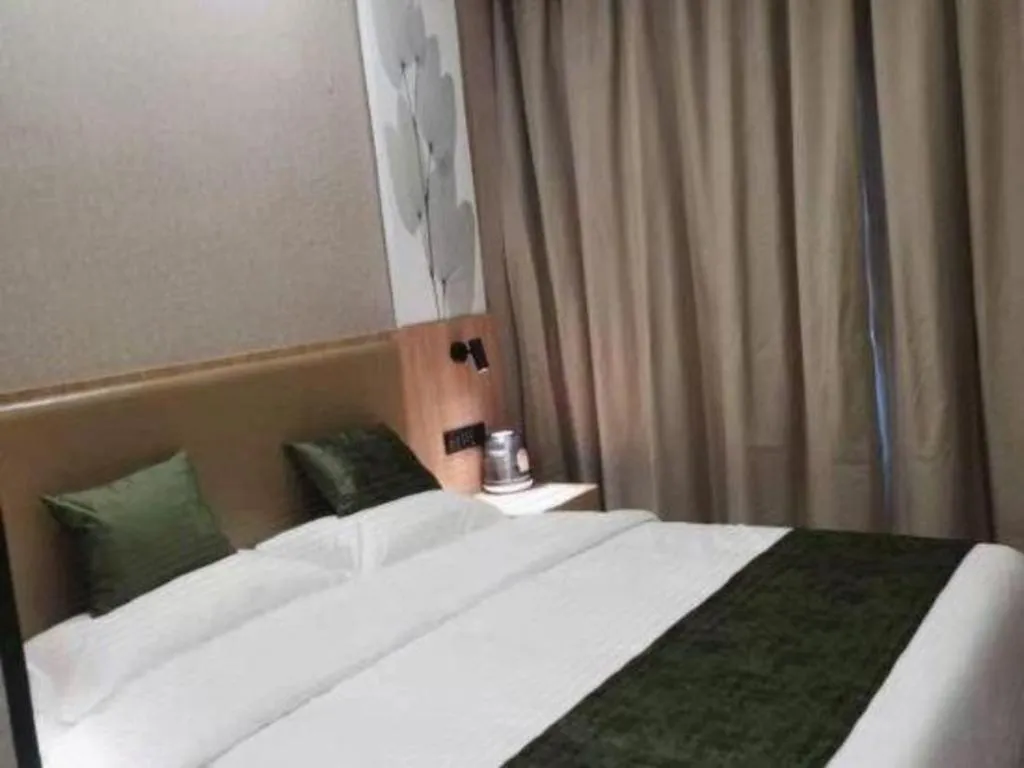 Bed in Shell Hotel Shandong Jinan Daming Lake