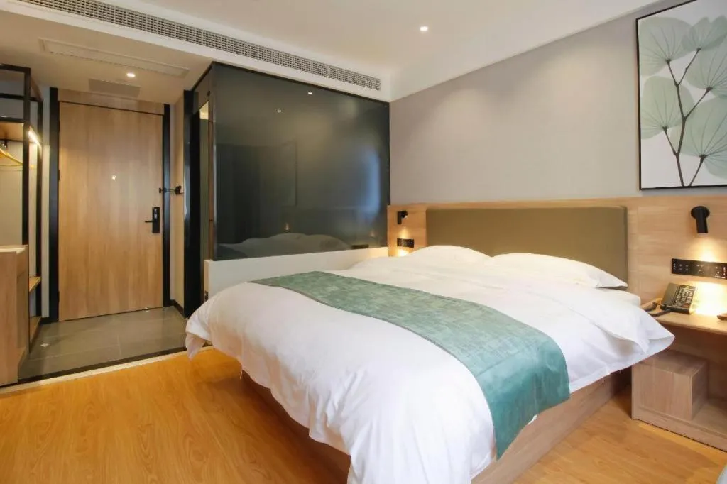 Bed in Green Tree Inn Anhui Hefei Binhu Zhuyuan Metro Station Dali Road