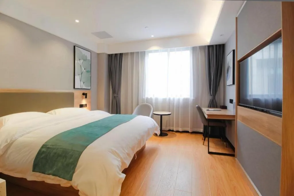 Bed in Green Tree Inn Anhui Hefei Binhu Zhuyuan Metro Station Dali Road