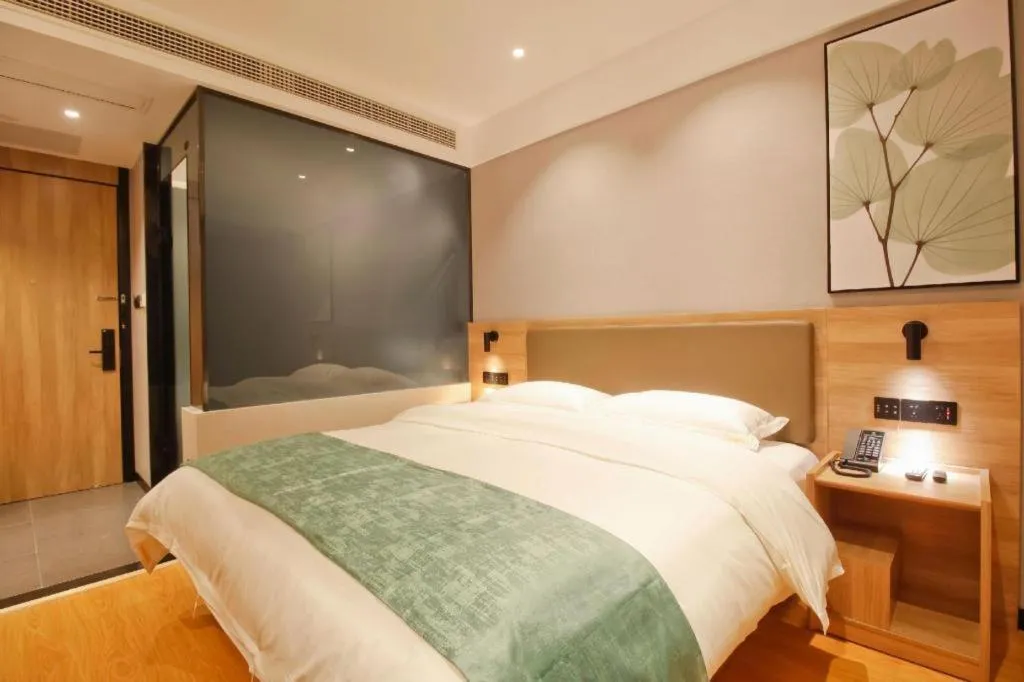 Bed in Green Tree Inn Anhui Hefei Binhu Zhuyuan Metro Station Dali Road