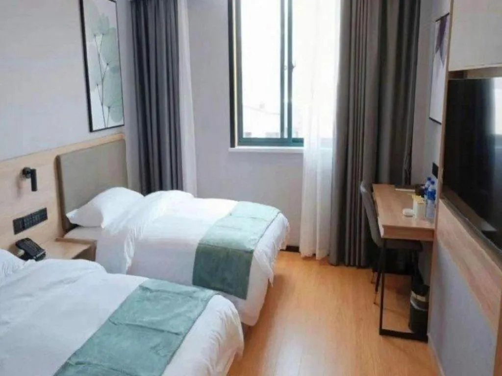 Bed in Green Tree Inn Anhui Hefei Binhu Zhuyuan Metro Station Dali Road