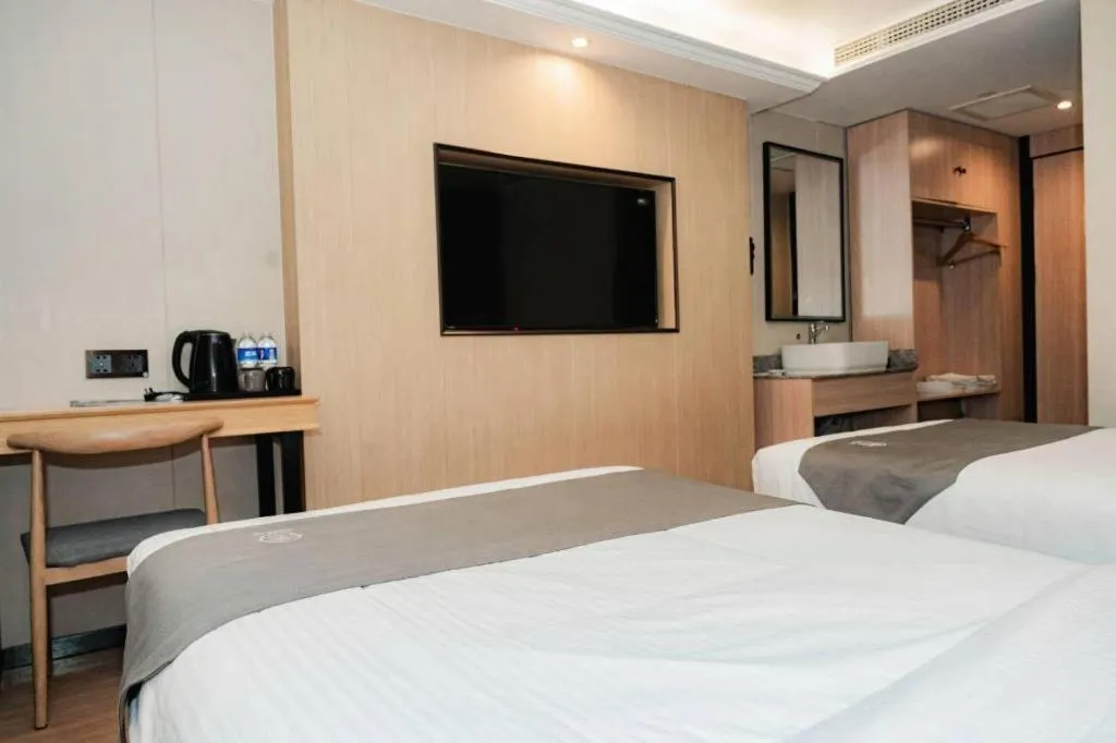 Bed in Green Tree Inn Express Tangshan Kaiping District Government