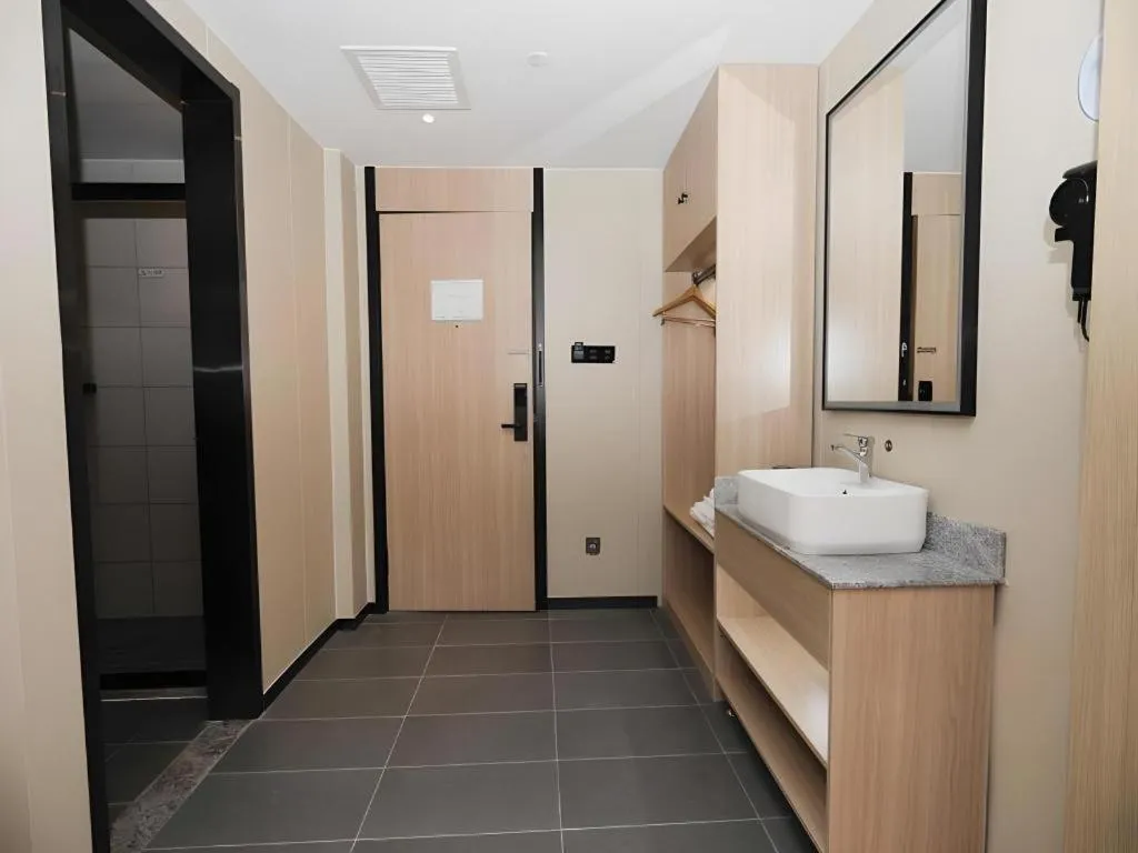 Green Tree Inn Express Tangshan Kaiping District Government