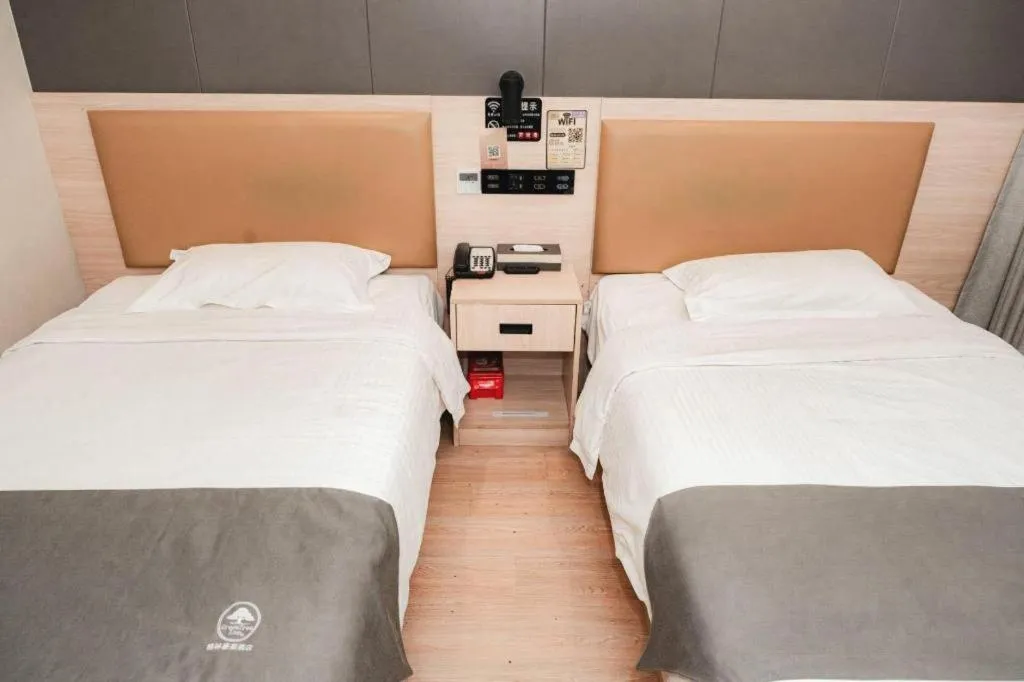 Bed in Green Tree Inn Express Tangshan Kaiping District Government