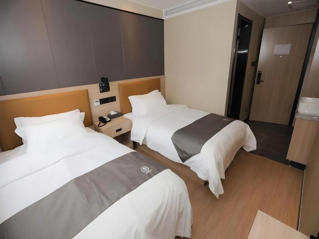 Bed in Green Tree Inn Express Tangshan Kaiping District Government