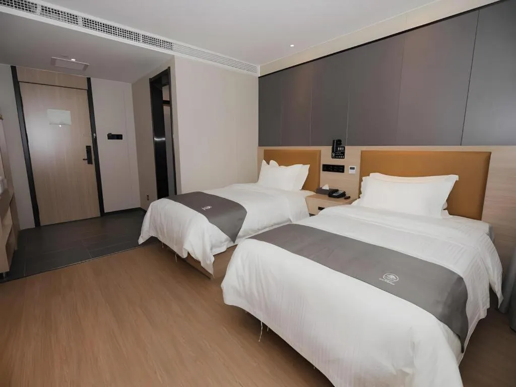 Bed in Green Tree Inn Express Tangshan Kaiping District Government