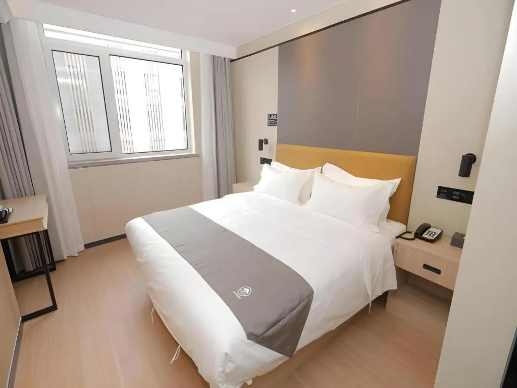 Bed in Green Tree Inn Express Tangshan Kaiping District Government