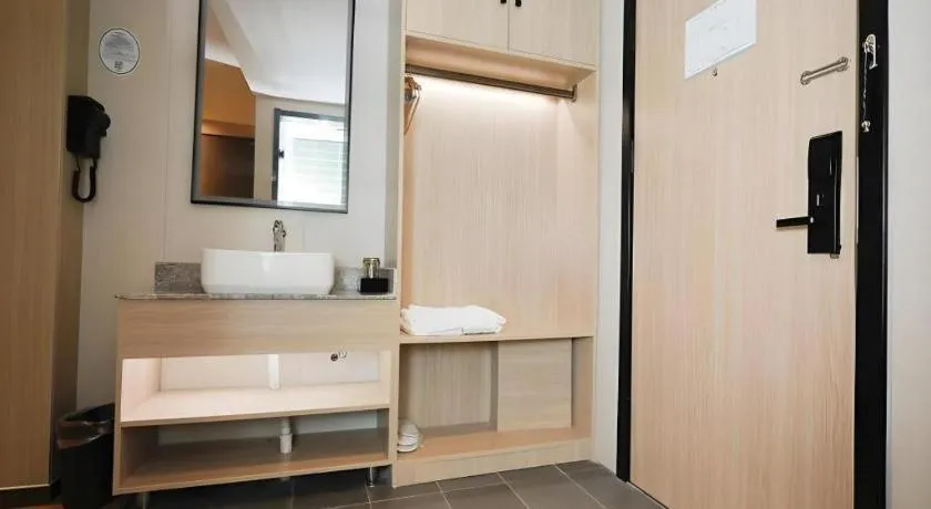 Green Tree Inn Express Tangshan Kaiping District Government