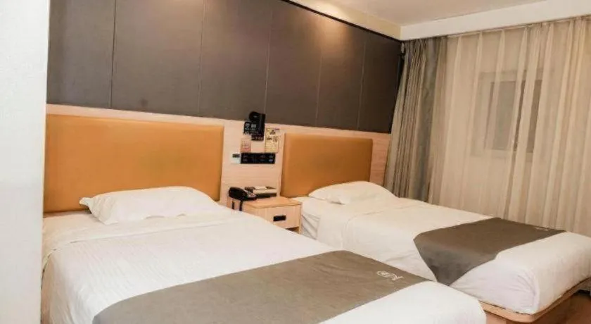 Bed in Green Tree Inn Express Tangshan Kaiping District Government