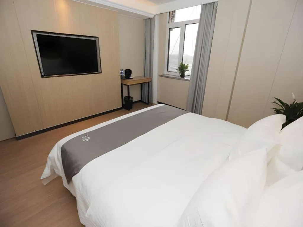 Bed in Green Tree Inn Express Tangshan Kaiping District Government