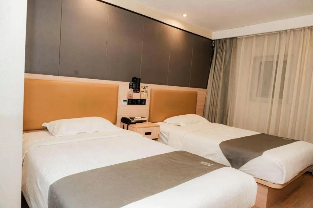 Bed in Green Tree Inn Express Tangshan Kaiping District Government