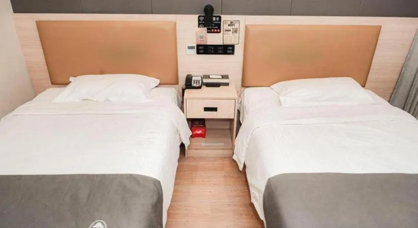 Bed in Green Tree Inn Express Tangshan Kaiping District Government