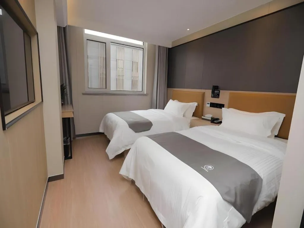 Bed in Green Tree Inn Express Tangshan Kaiping District Government