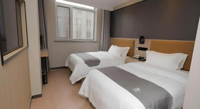 Bed in Green Tree Inn Express Tangshan Kaiping District Government