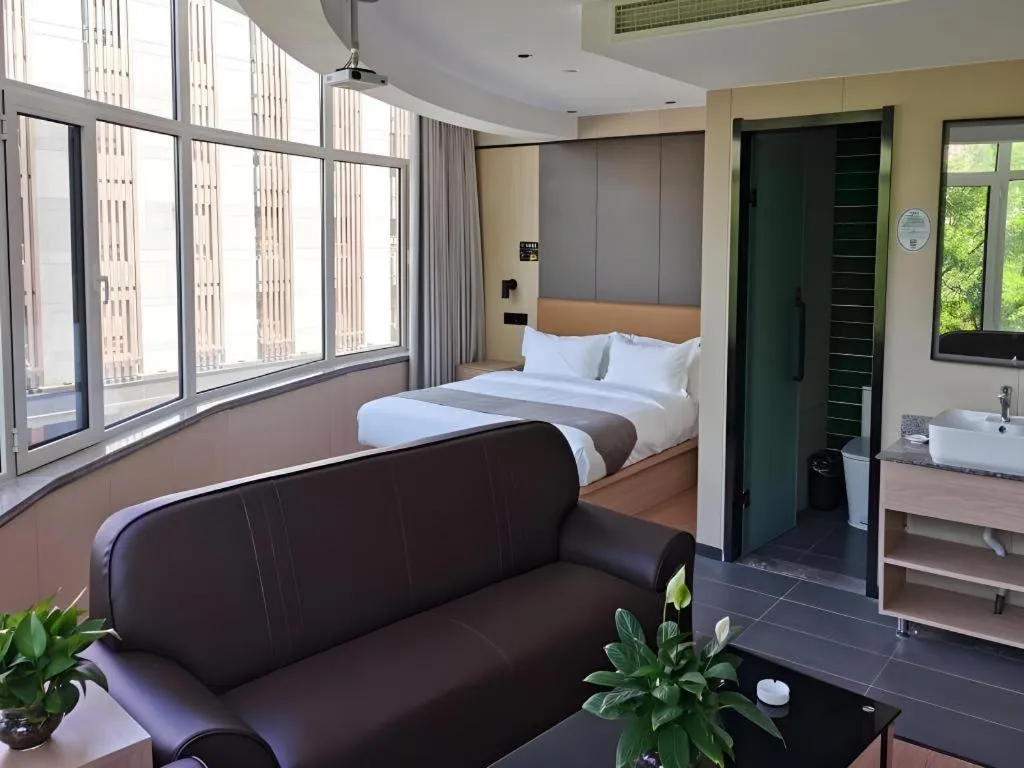 Bed in Green Tree Inn Express Tangshan Kaiping District Government