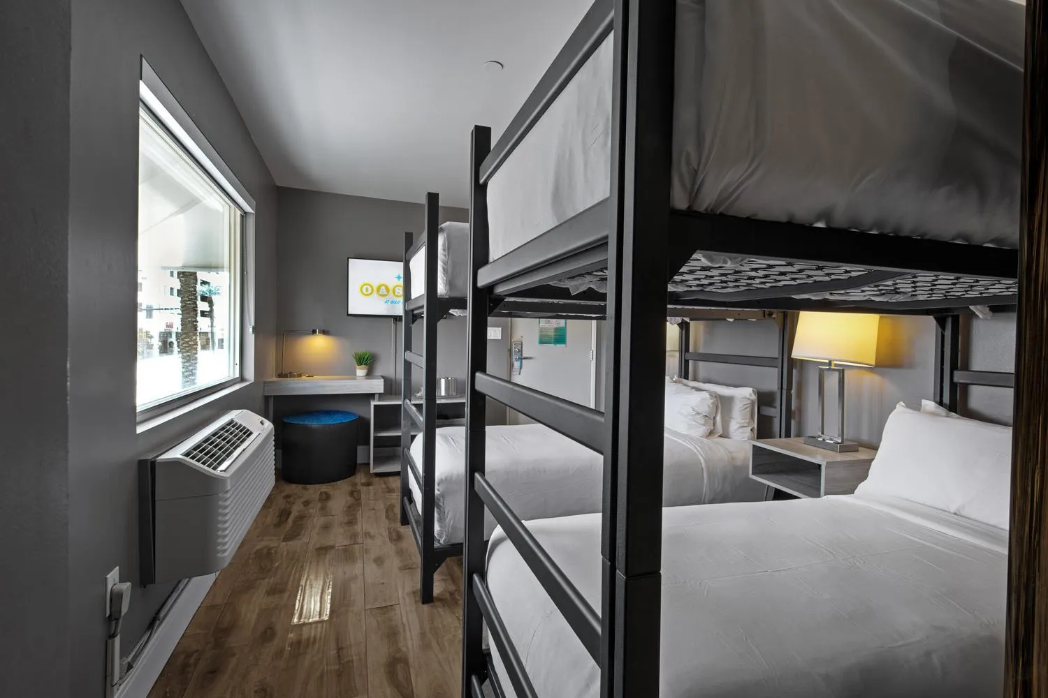 Bedroom, Bed in Oasis at Gold Spike