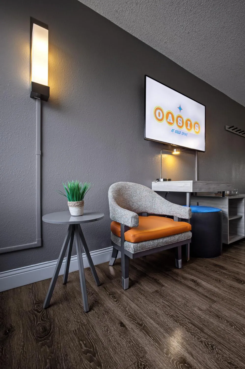 Seating area in Oasis at Gold Spike