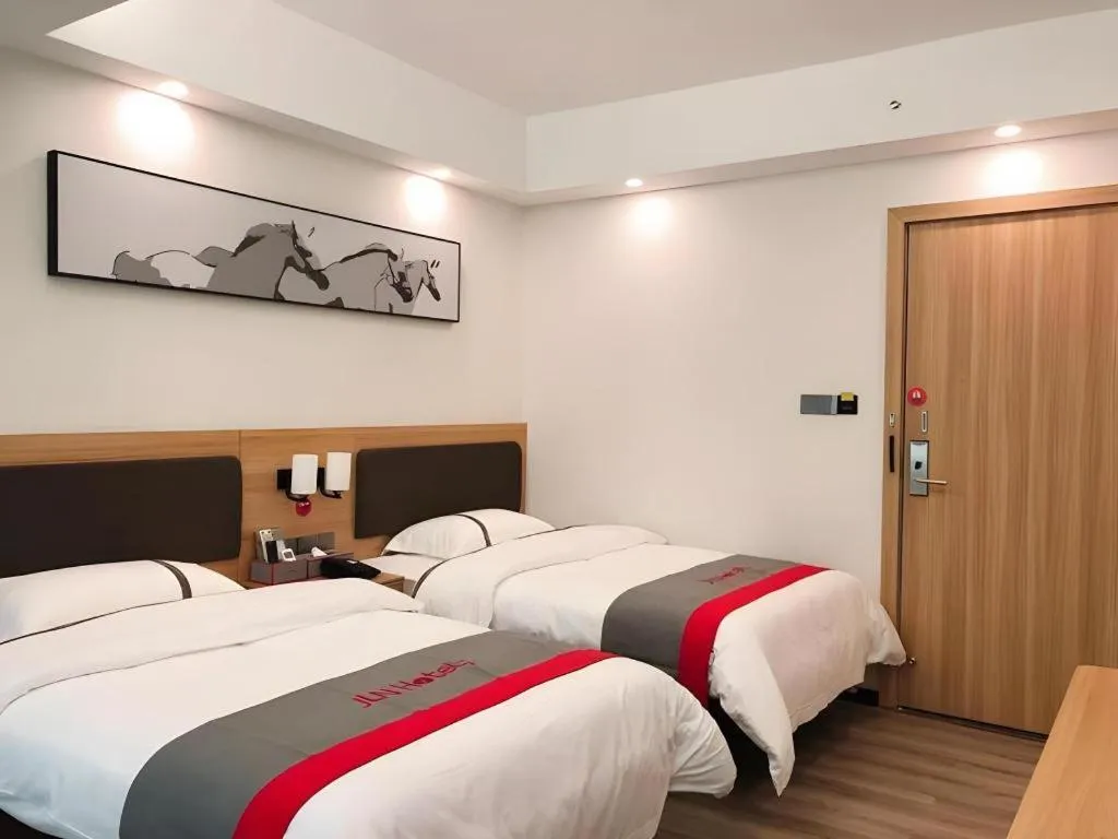 Bed in Jun Hotel Guangdong Zhanjiang Xiashan South Railway Station