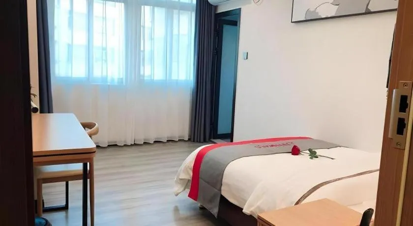 Bed in Jun Hotel Guangdong Zhanjiang Xiashan South Railway Station