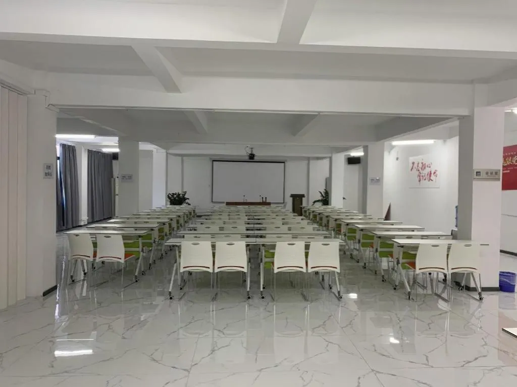 MIDI Hotel Guangdong Chaozhou Xiangqiao District Hanshan Teachers College