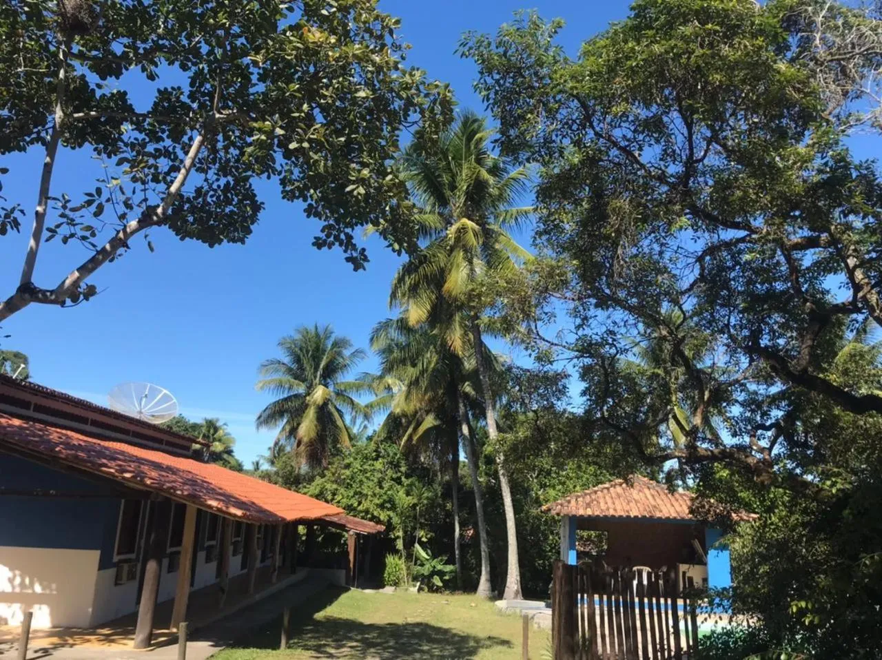 Facade/entrance in Dorm Céu Azul