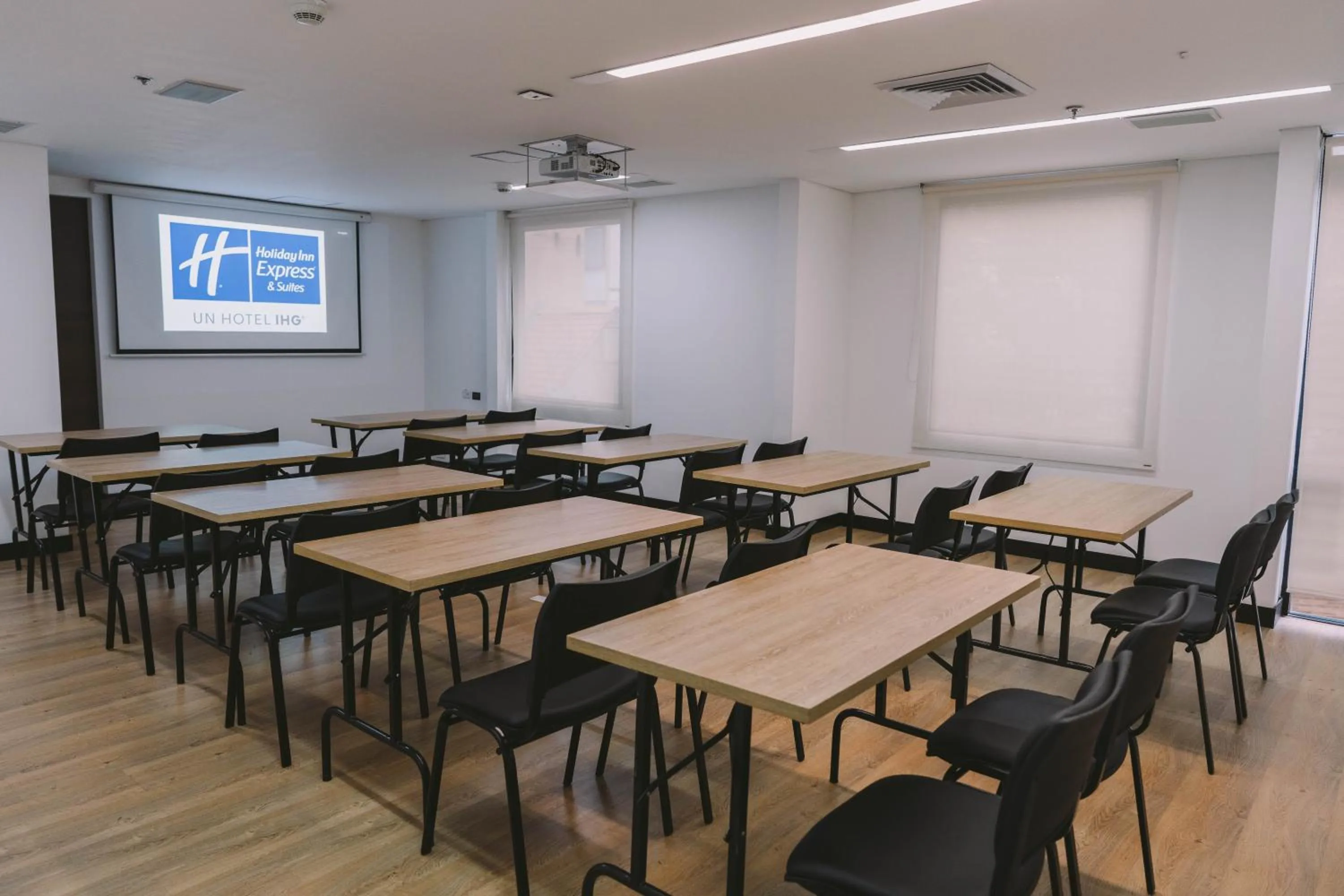 Meeting/conference room in Holiday Inn Express & Suites Bogota Zona G By IHG
