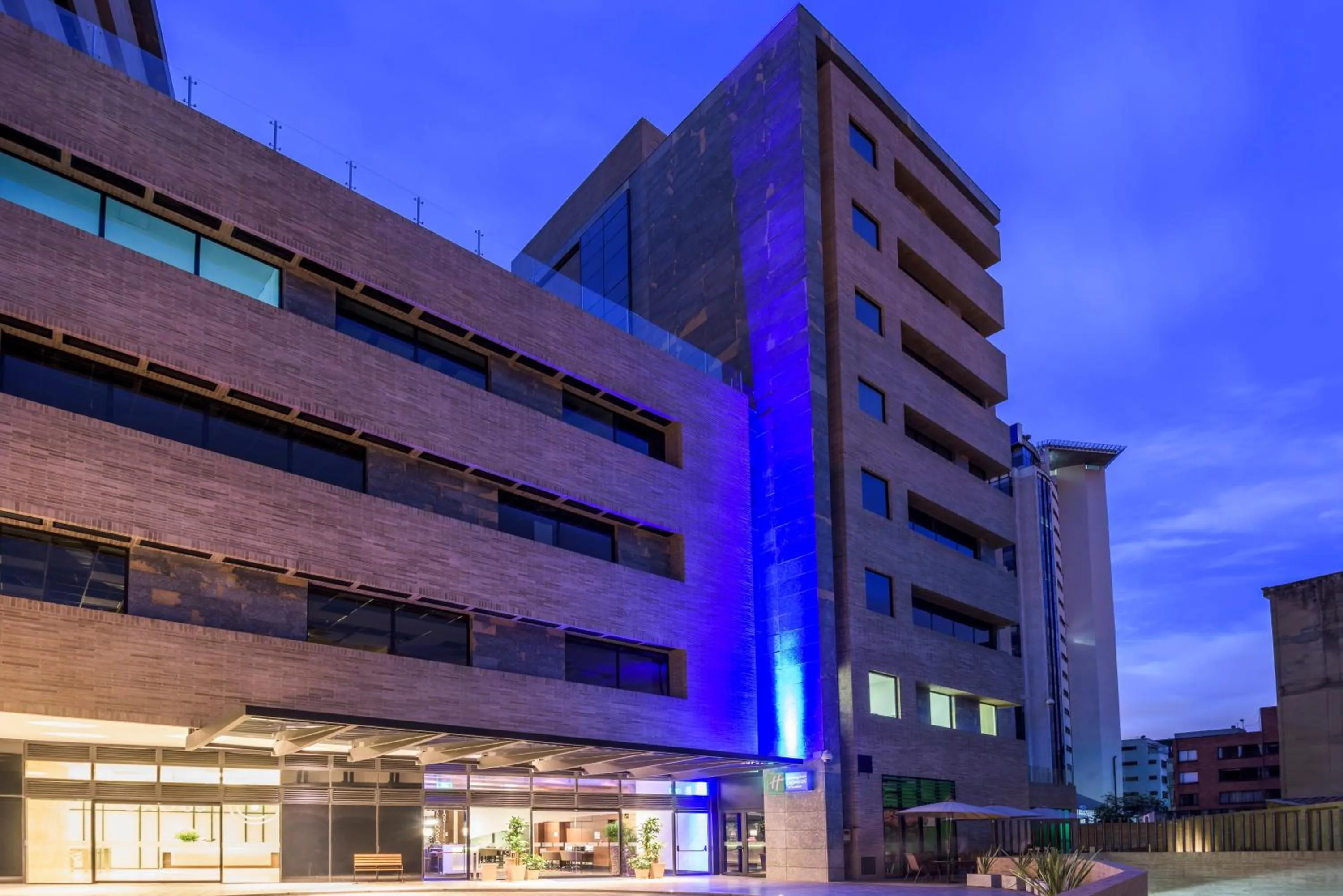 Property building in Holiday Inn Express & Suites Bogota Zona G By IHG