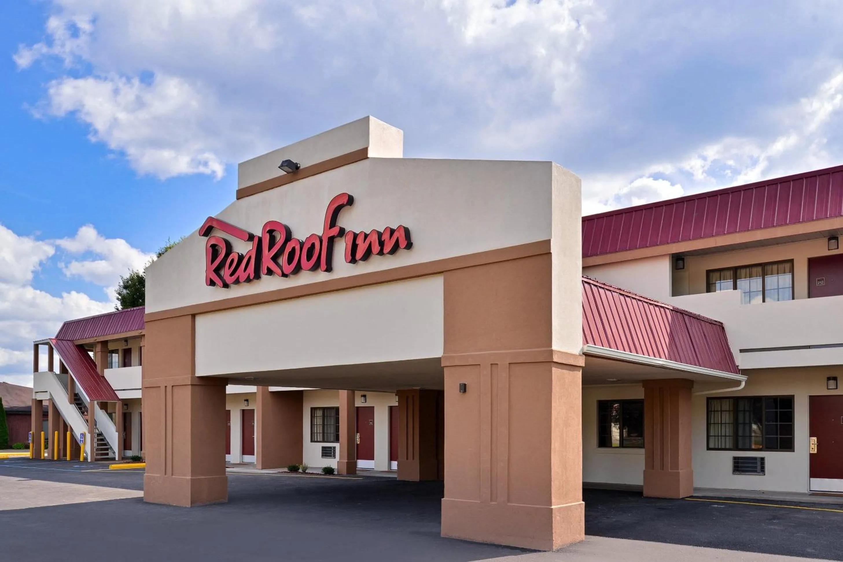 Property building in Red Roof Inn Marietta