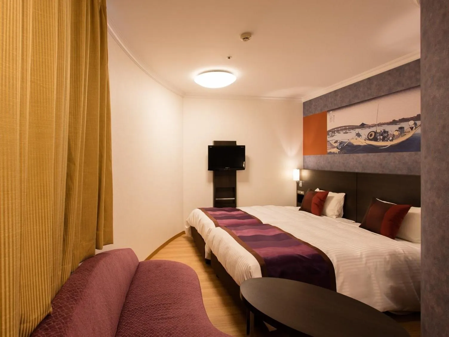 Photo of the whole room, Bed in Ryogoku View Hotel