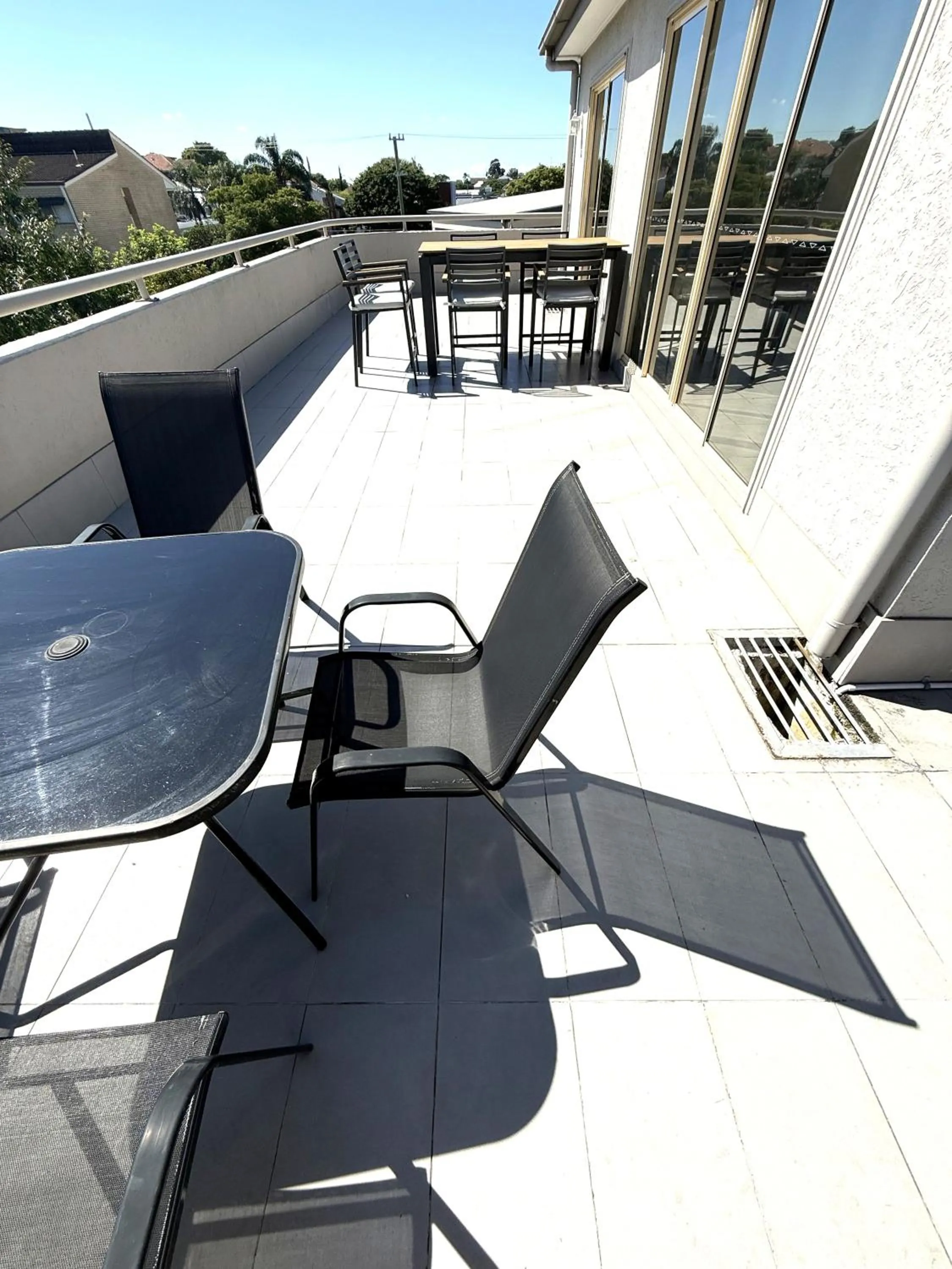 Day in Hampton Court Apartments