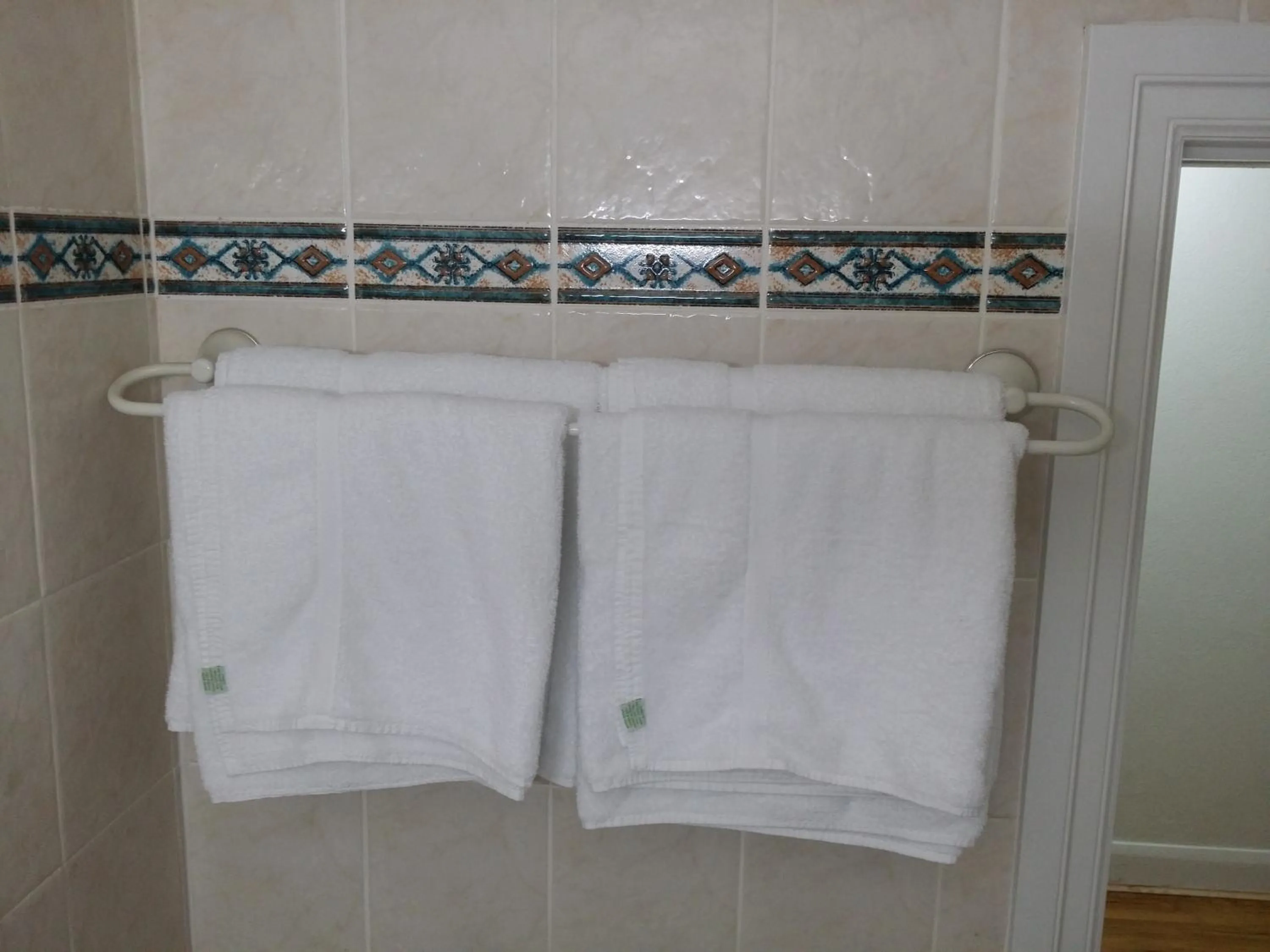 Bathroom in Hampton Court Apartments