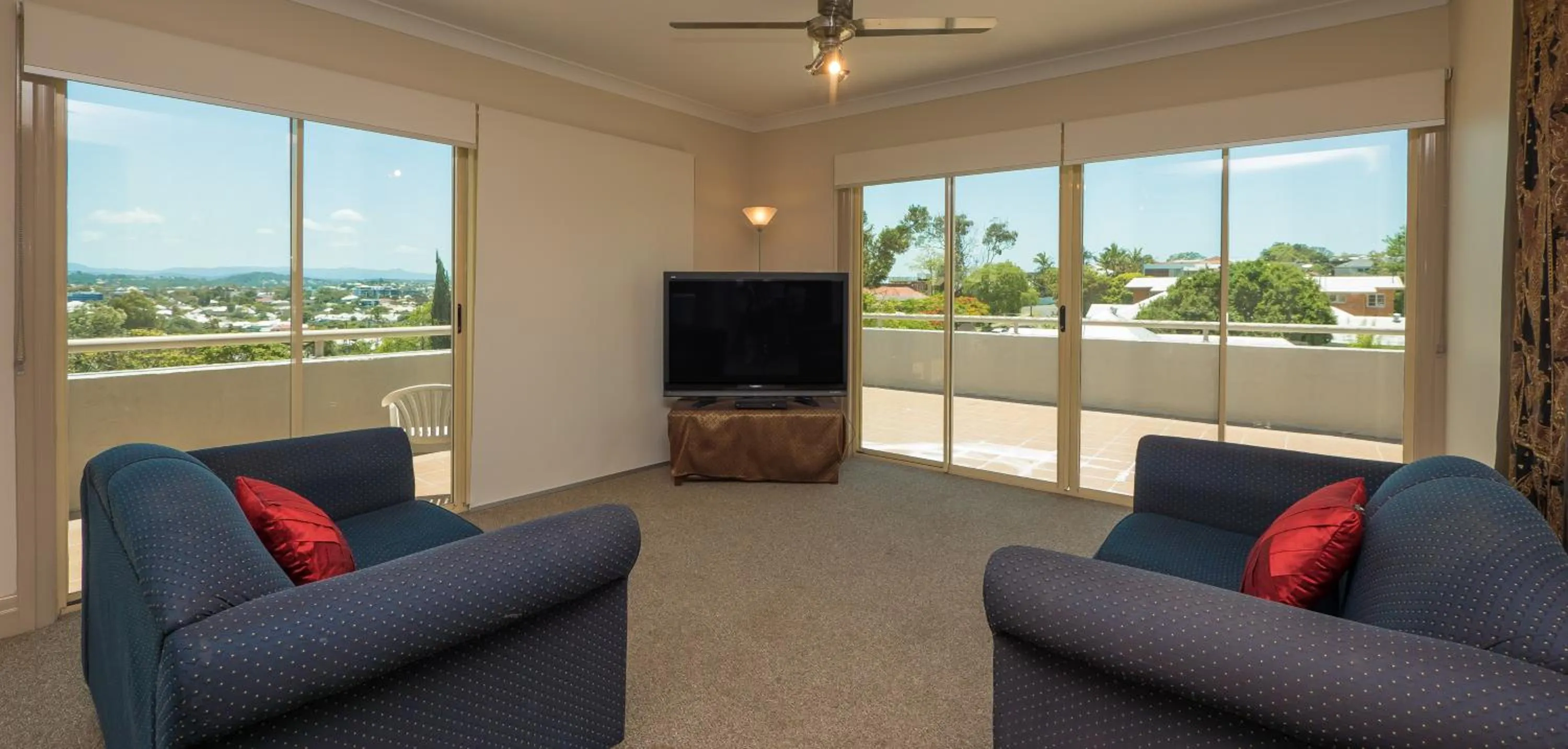 Living room in Hampton Court Apartments