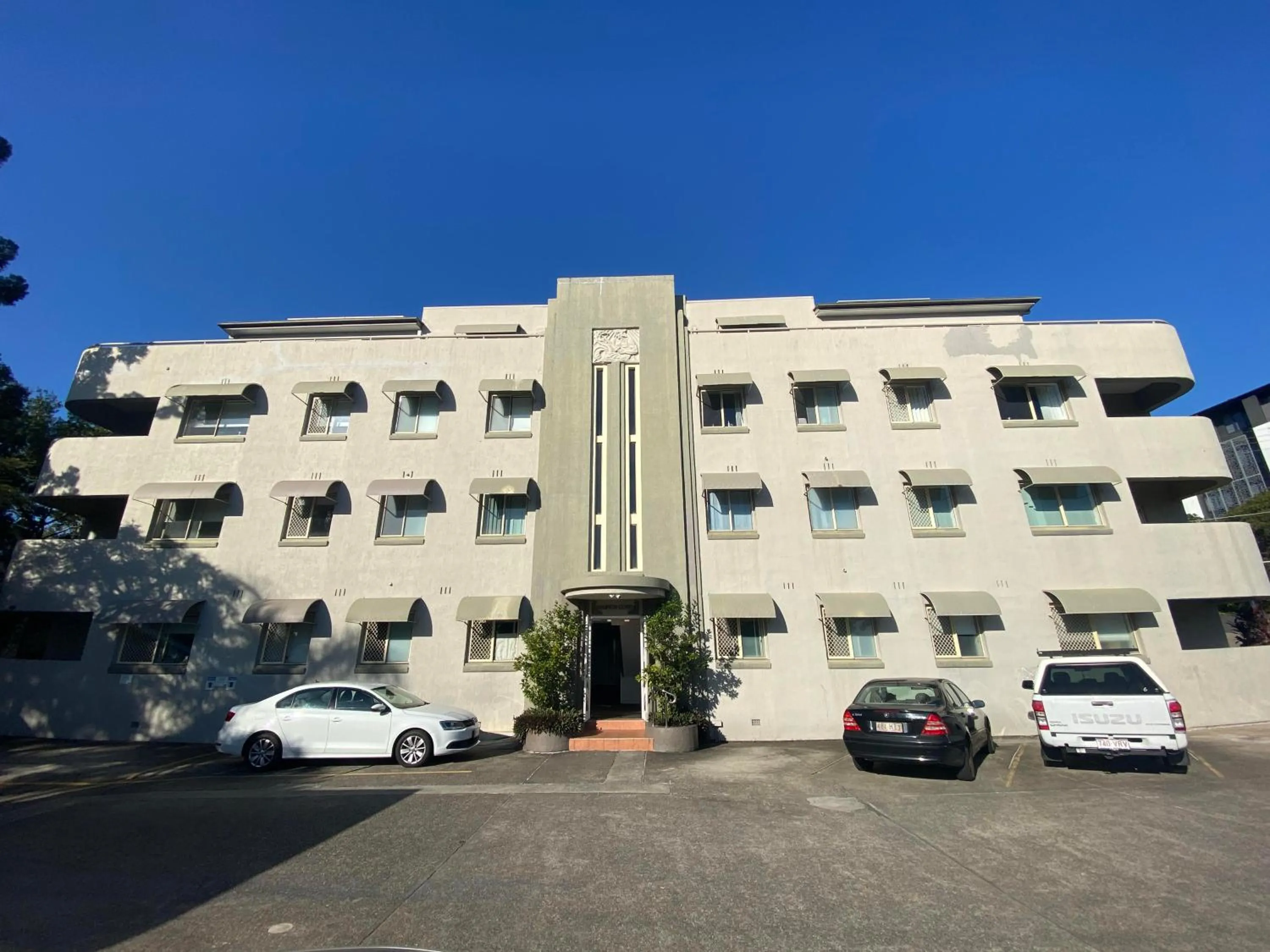 Property building in Hampton Court Apartments